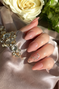 20 Elegant Nail Designs That Never Go Out of Style